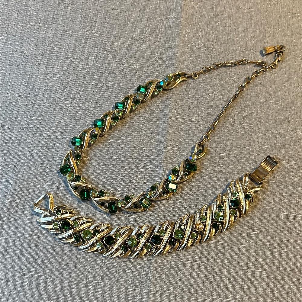 Elegant Green and Gold Costume Jewelry Set